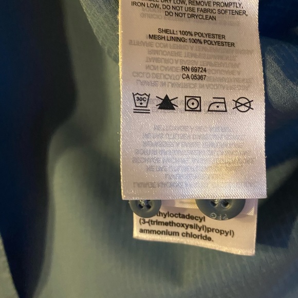 Columbia PFG Button-down - Picture 3 of 3